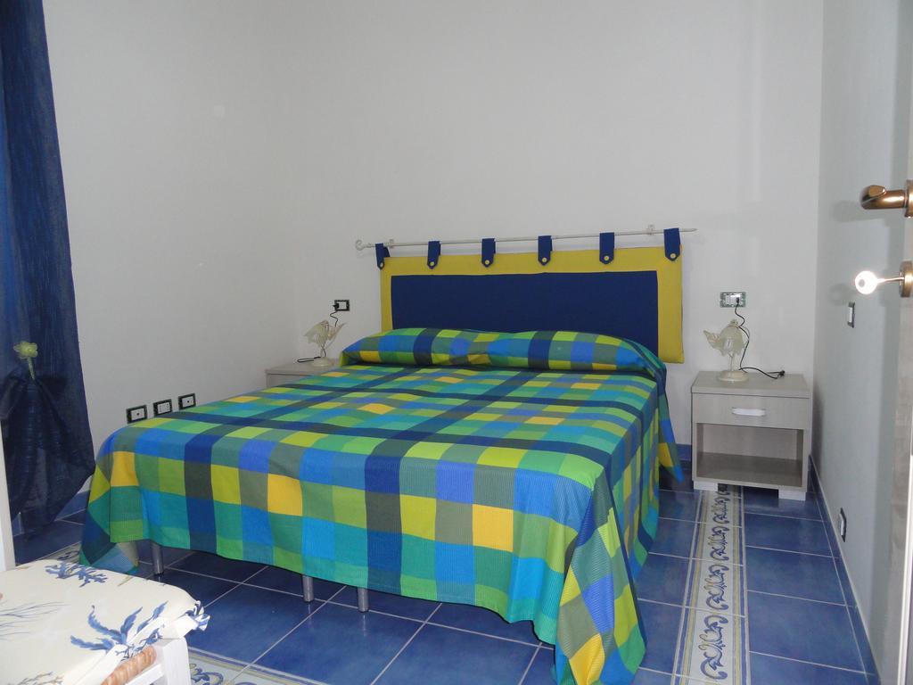 Chiaia Apartment *