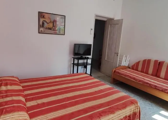 Chiaia Apartments